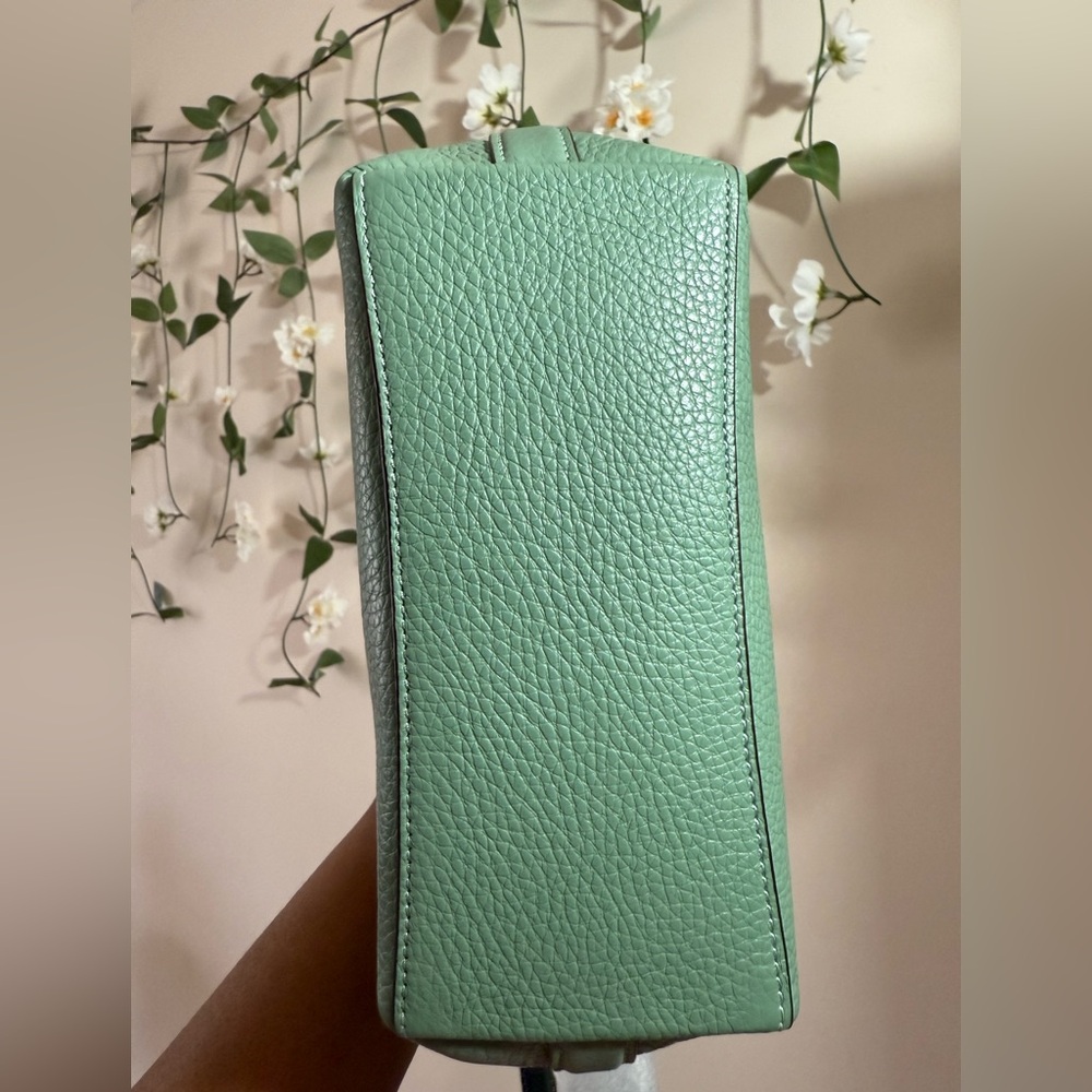 Coach NWT Dempsey Green Leather Shoulder Bag - Picture 2 of 6